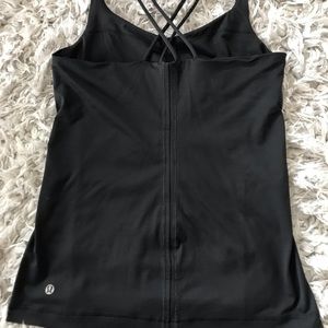Lululemon black cross back tank